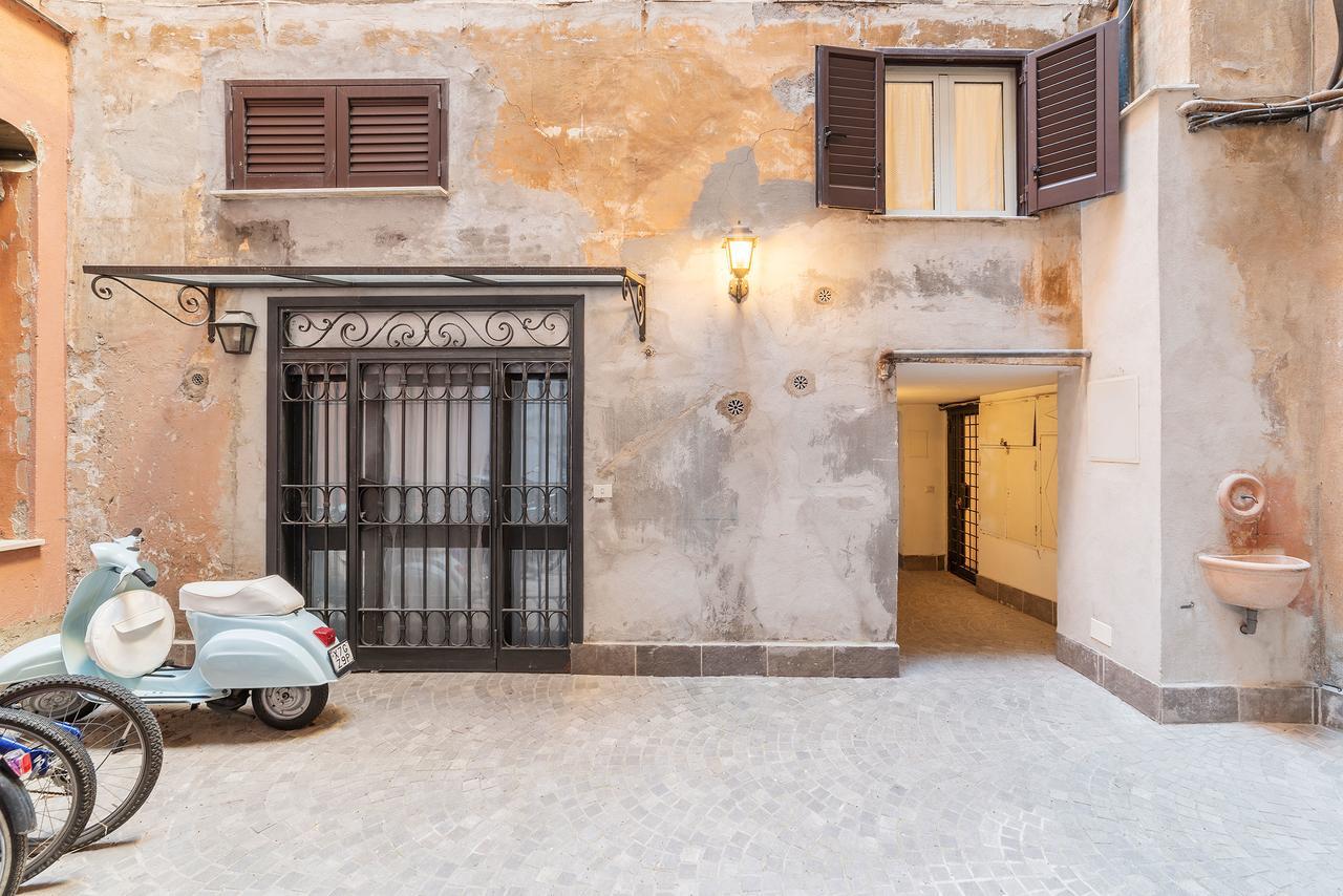 Sweet Little Suite Near Pantheon Рим Екстер'єр фото